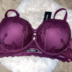 Torrid Curve Push Up Plunge size 44C